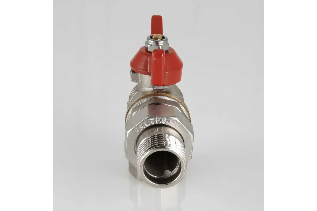 Шаровой угловой кран с полусгоном 1/2 вн.-нар Valtec BASE VT.228.N.04
