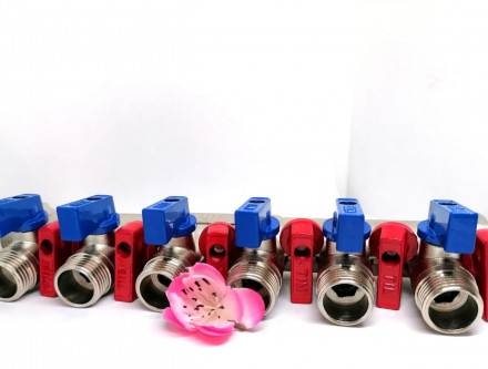 Коллектор распределительный TIM 3/4", 6 выходов 1/2" под "конус", с шаровыми кранами, латунь MV-3/4-N-6