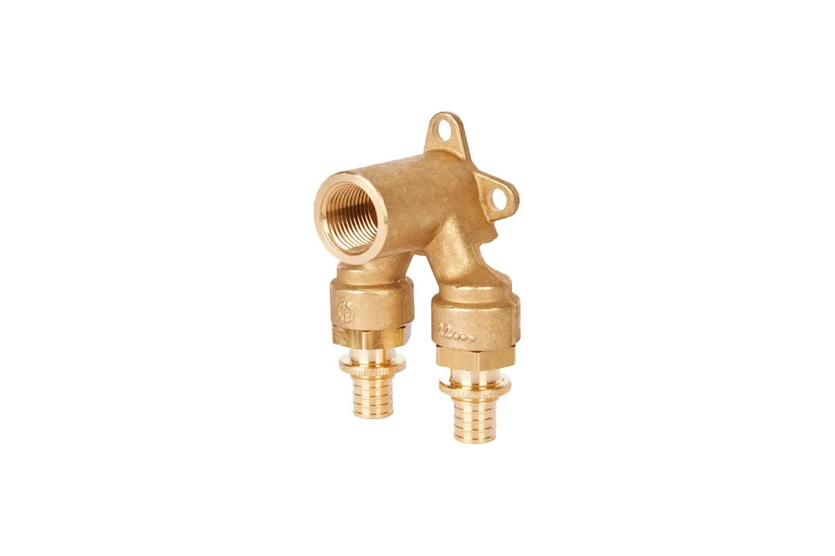 Угольник STOUT проточный настенный 16x1/2" SFA-0039-001612