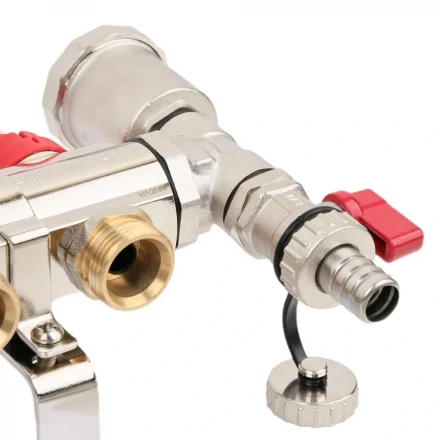 Коллекторная группа TIM со встр. р-мерами латунь в сборе 1"х3/4" 9 вых. KA009 вид 3